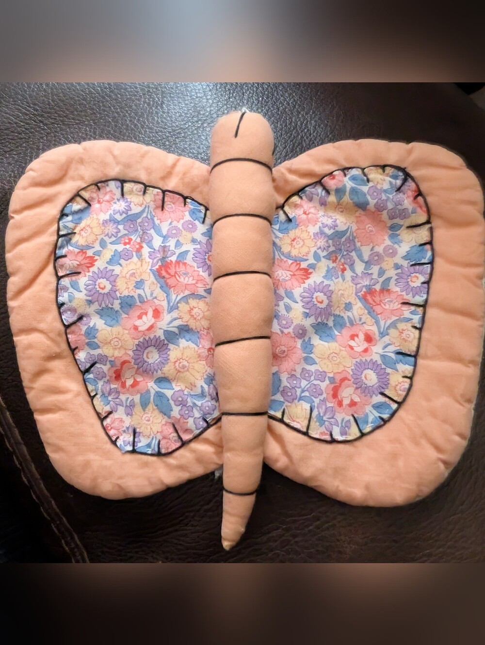 Vintage Peach Butterfly Pot Holder with Floral Print